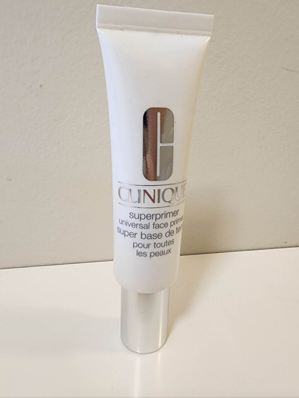 Clinique Superprimer Universal Face Primer - White and Silver